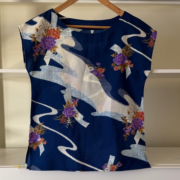Tops - Vintage Handmade Floral Print Women's Top - Blue.